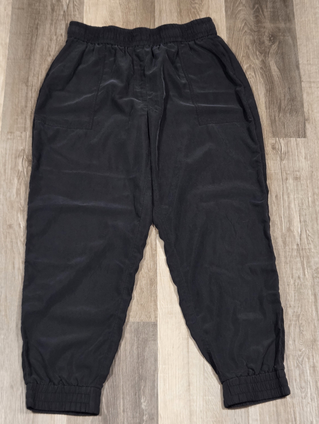 Women's Express Super Silky Soft Joggers Large